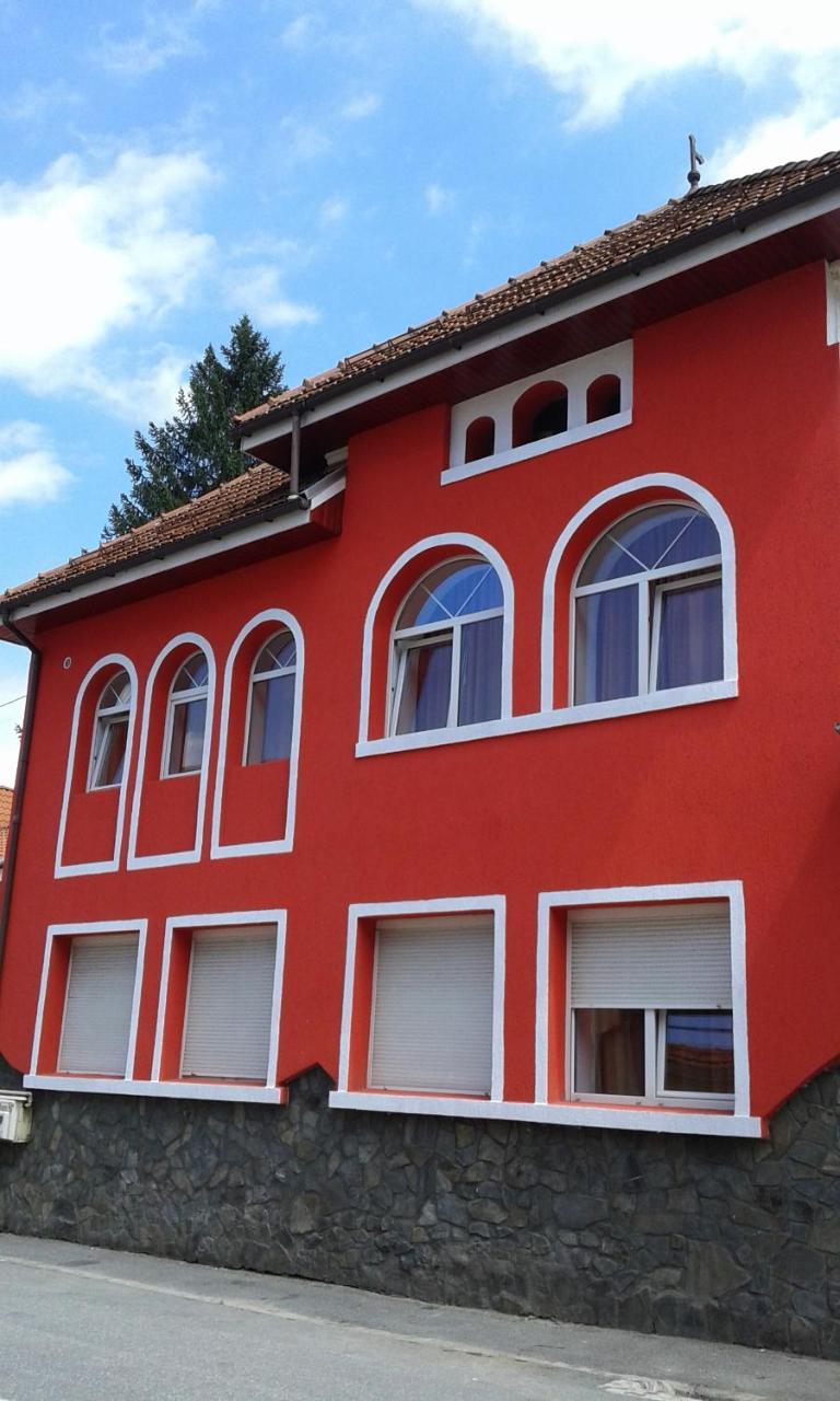 Pensiunea Rock And Red Rasnov Exterior foto